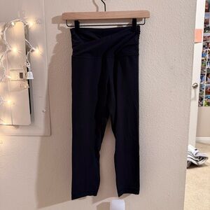 lululemon athletica Black Cropped Leggings